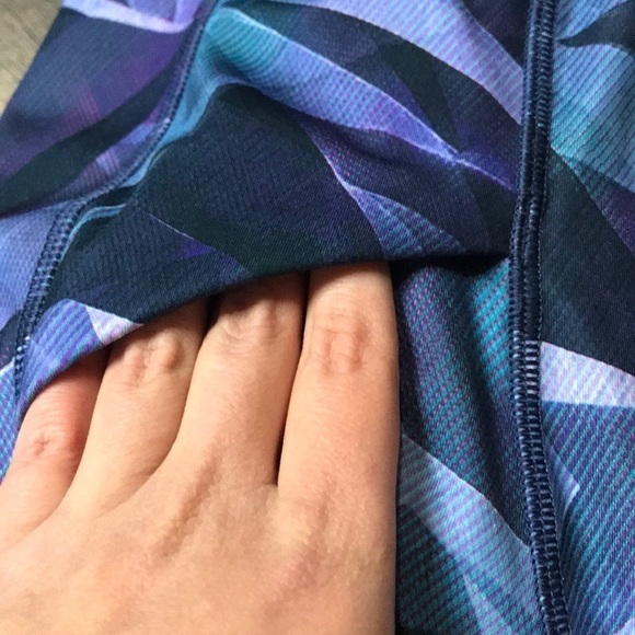 Lululemon Speed Crop Pretty Prism Multi / Black - Picture 4 of 6